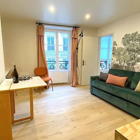 Le Letac Paris